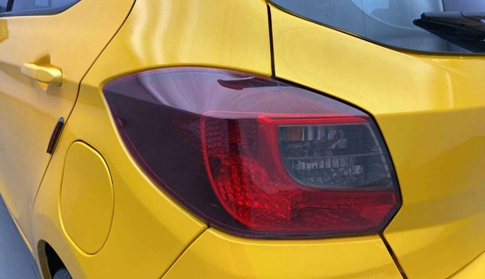 2020 Tata Tiago XZ PLUS PETROL, Petrol, Manual, 57,379 km, Left tail light - < 2 inches,no. = 2