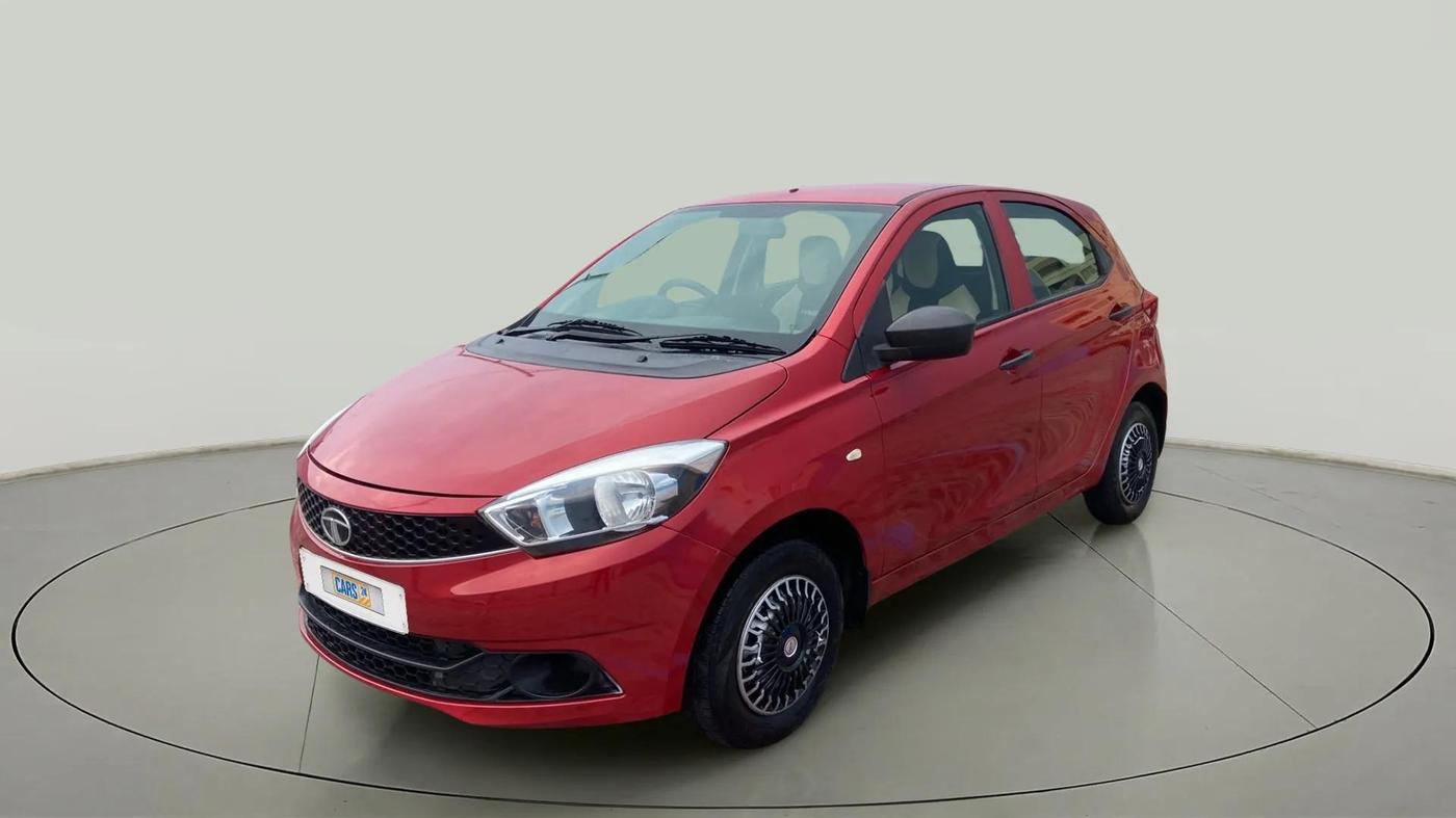 2017 Tata Tiago XM PETROL, Petrol, Manual, 32,321 km, Left Front Diagonal