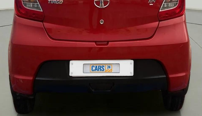 2017 Tata Tiago XM PETROL, Petrol, Manual, 32,296 km, Rear bumper - Minor scratches