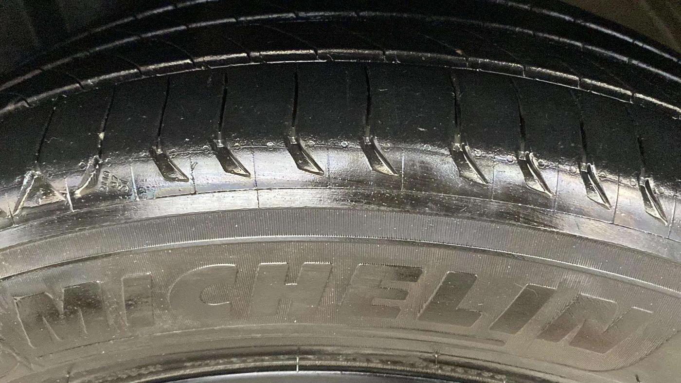 2020 MG HECTOR SHARP 1.5 DCT PETROL, Petrol, Automatic, 41,913 km, Left Rear Tyre Tread