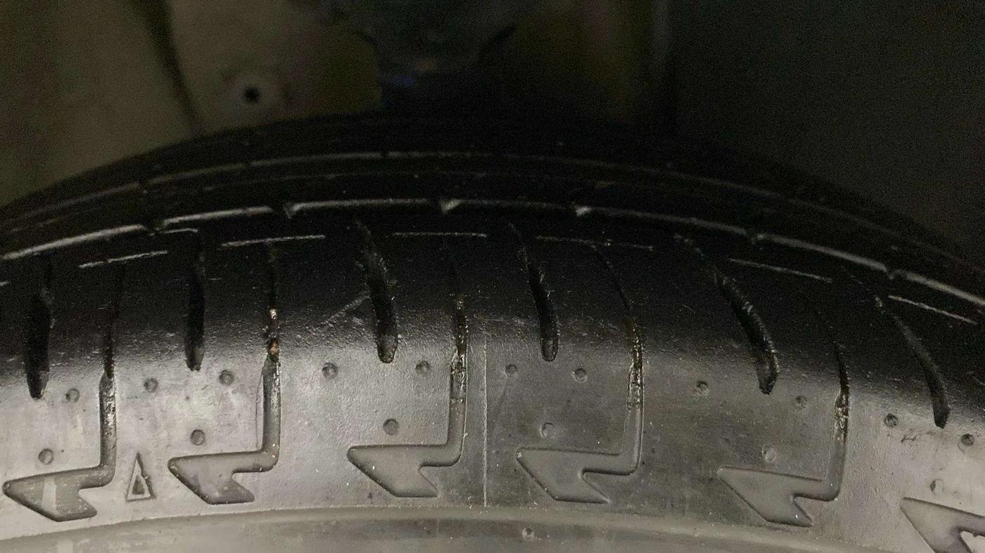 2023 Maruti Celerio VXI, Petrol, Manual, 8,608 km, Right Front Tyre Tread
