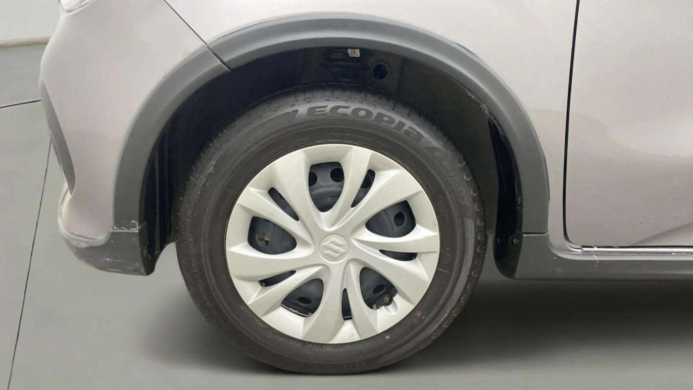 2023 Maruti Celerio VXI, Petrol, Manual, 8,608 km, Left Front Wheel