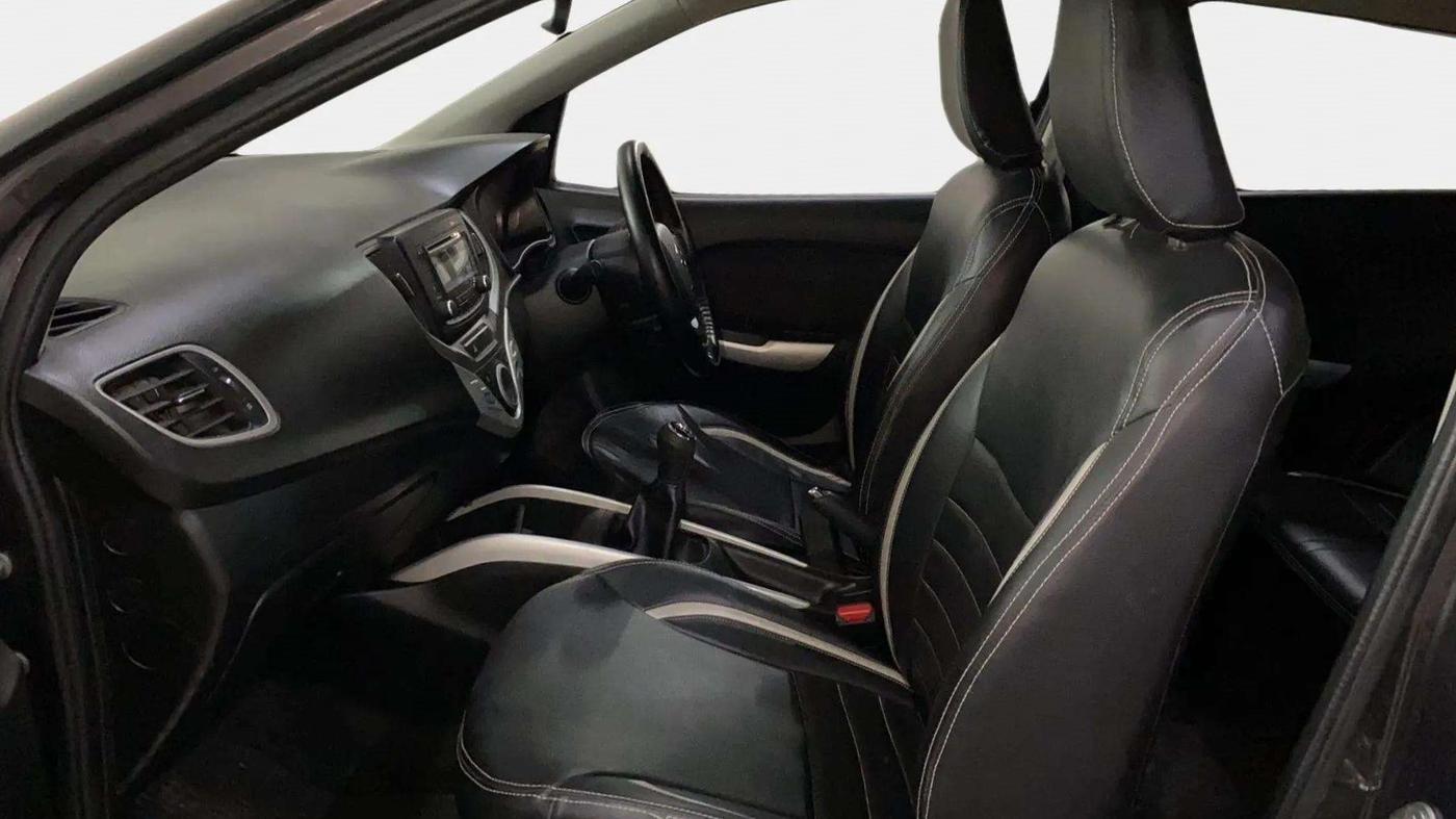 2016 Maruti Baleno DELTA PETROL 1.2, Petrol, Manual, 41,056 km, Right Side Front Door Cabin