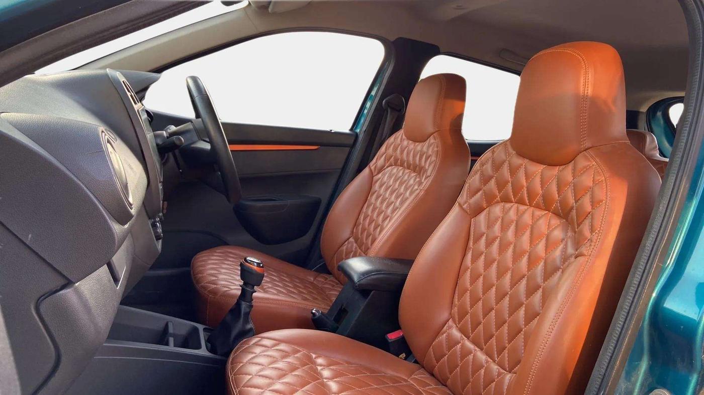 2019 Renault Kwid CLIMBER 1.0 (O), Petrol, Manual, 65,096 km, Right Side Front Door Cabin