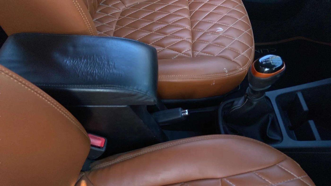 2019 Renault Kwid CLIMBER 1.0 (O), Petrol, Manual, 65,096 km, Gear Lever