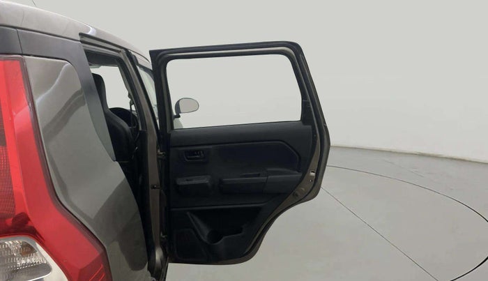2023 Maruti New Wagon-R LXI CNG 1.0, CNG, Manual, 35,372 km, RHS Rear Door