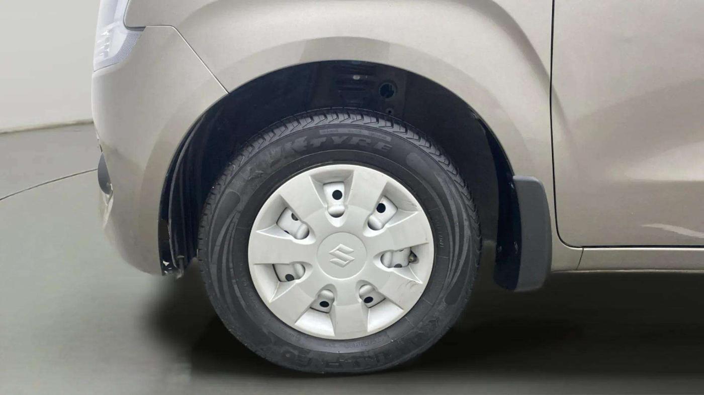 2023 Maruti New Wagon-R LXI CNG 1.0, CNG, Manual, 35,691 km, Left Front Wheel