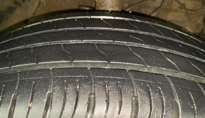 2022 Maruti Vitara Brezza LXI, Petrol, Manual, 12,406 km, Right Front Tyre Tread