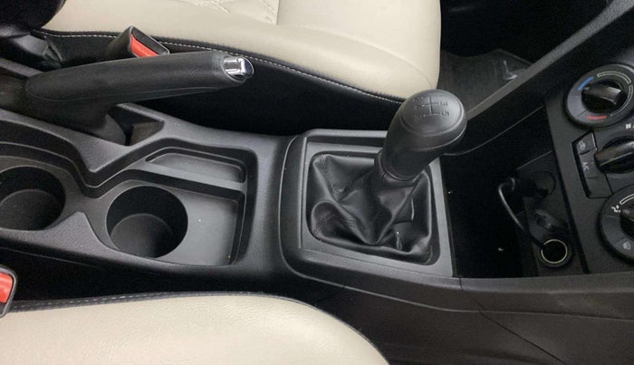 2022 Maruti Vitara Brezza LXI, Petrol, Manual, 12,406 km, Gear Lever