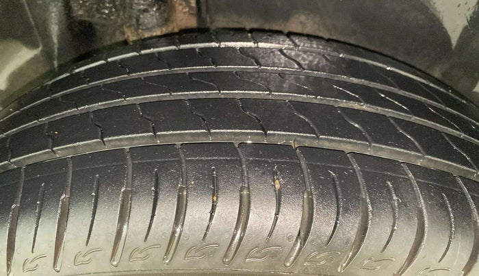2022 Maruti Vitara Brezza LXI, Petrol, Manual, 12,406 km, Right Rear Tyre Tread