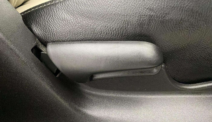2022 Maruti Vitara Brezza LXI, Petrol, Manual, 12,406 km, Driver Side Adjustment Panel
