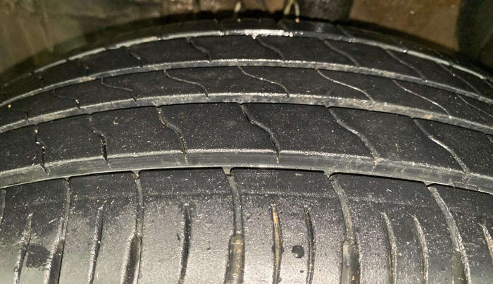 2022 Maruti Vitara Brezza LXI, Petrol, Manual, 12,406 km, Left Front Tyre Tread