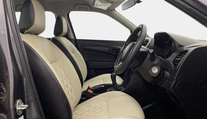 2022 Maruti Vitara Brezza LXI, Petrol, Manual, 12,406 km, Right Side Front Door Cabin