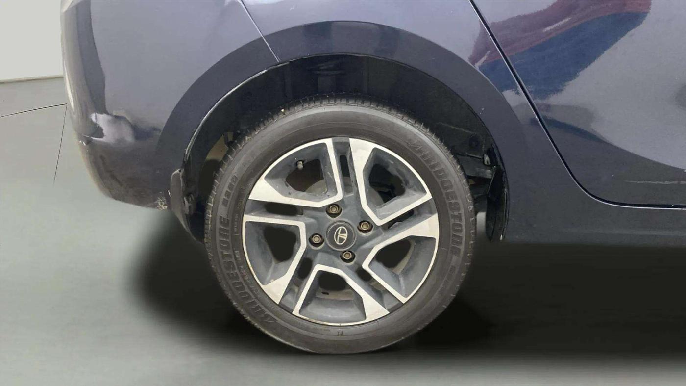 2019 Tata TIGOR XZ PLUS PETROL, Petrol, Manual, 60,999 km, Right Rear Wheel