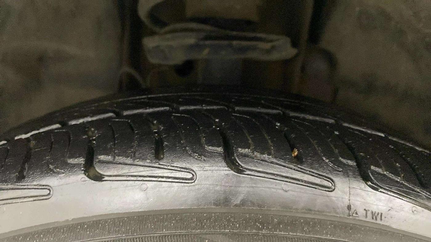 2019 Tata TIGOR XZ PLUS PETROL, Petrol, Manual, 60,999 km, Left Front Tyre Tread