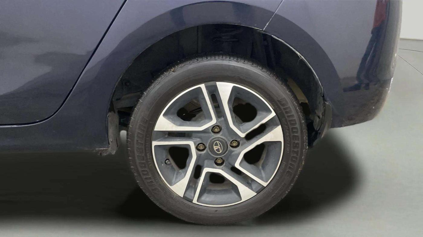 2019 Tata TIGOR XZ PLUS PETROL, Petrol, Manual, 60,999 km, Left Rear Wheel