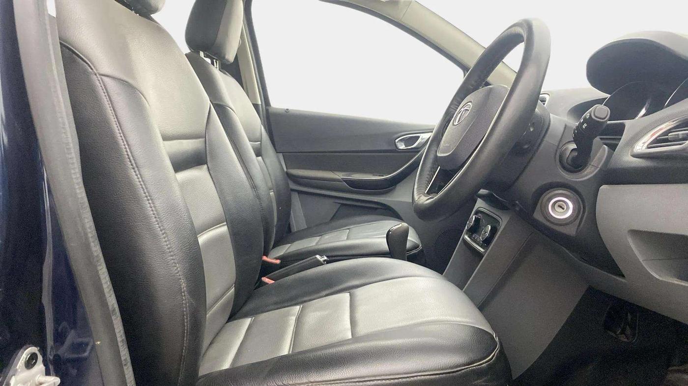 2019 Tata TIGOR XZ PLUS PETROL, Petrol, Manual, 60,999 km, Right Side Front Door Cabin
