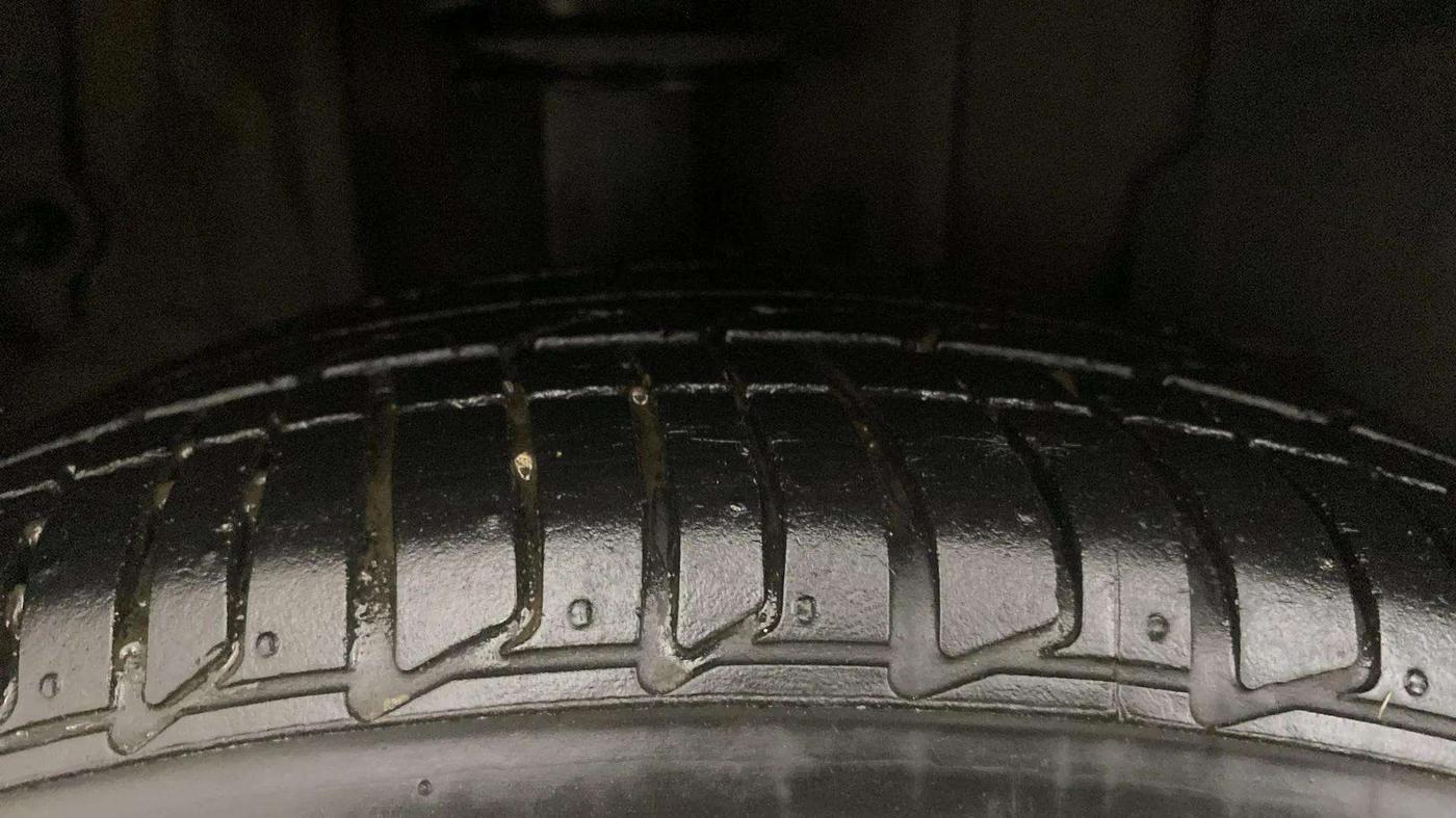 2019 Tata TIGOR XZ PLUS PETROL, Petrol, Manual, 60,999 km, Right Front Tyre Tread