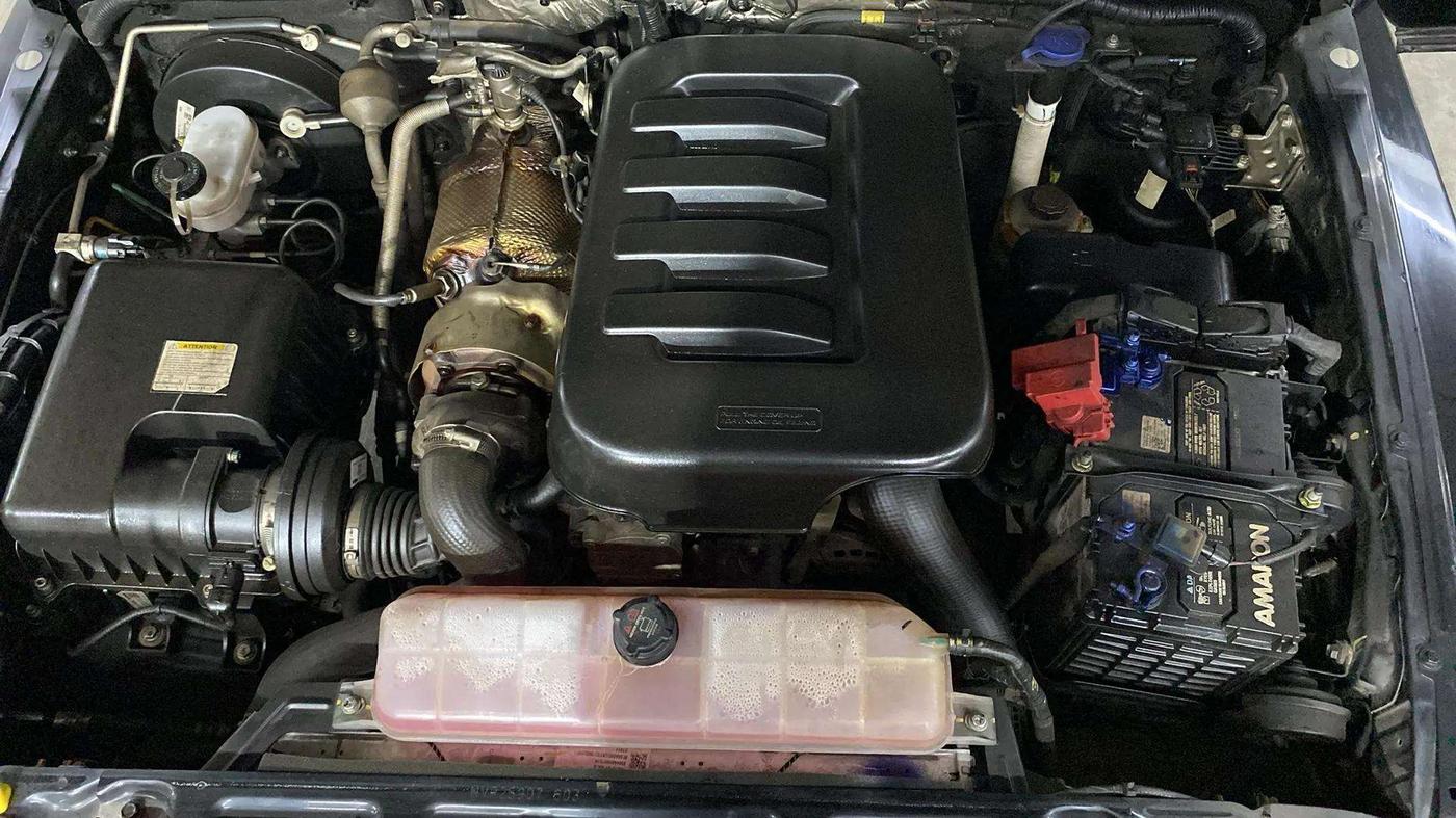 2023 Mahindra Thar LX D AT 4WD HT, Diesel, Automatic, 30,200 km, Engine View - Left