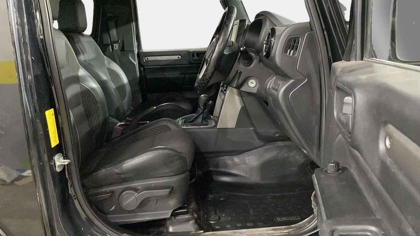 2023 Mahindra Thar LX D AT 4WD HT, Diesel, Automatic, 30,200 km, Right Side Front Door Cabin