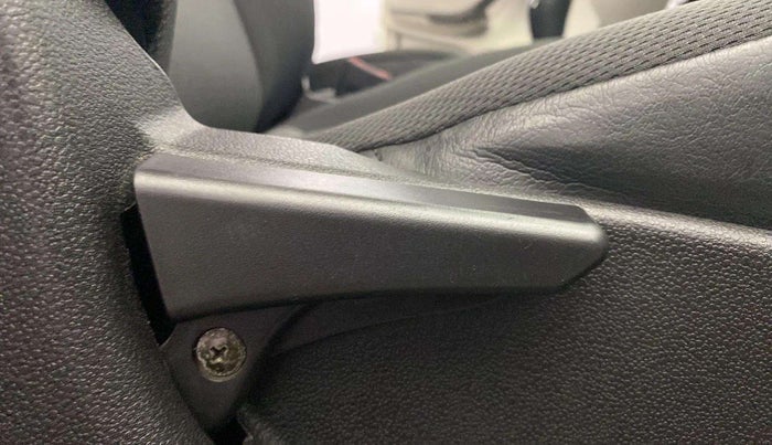 2018 Tata Tiago XT PETROL, Petrol, Manual, 88,723 km, Driver Side Adjustment Panel