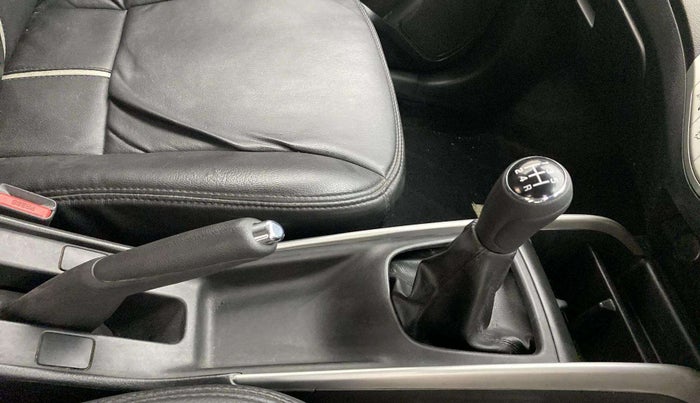 2016 Maruti Baleno DELTA PETROL 1.2, Petrol, Manual, 49,991 km, Gear Lever