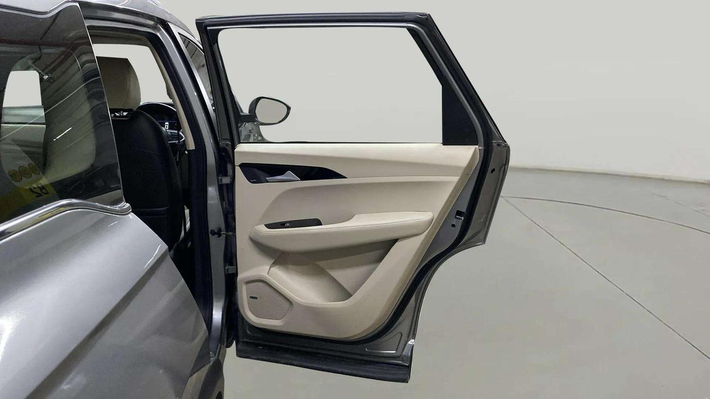 2021 MG HECTOR SHARP 1.5 PETROL CVT, Petrol, Automatic, 49,364 km, RHS Rear Door