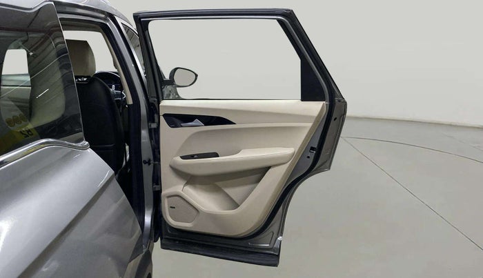 2021 MG HECTOR SHARP 1.5 PETROL CVT, Petrol, Automatic, 49,292 km, RHS Rear Door