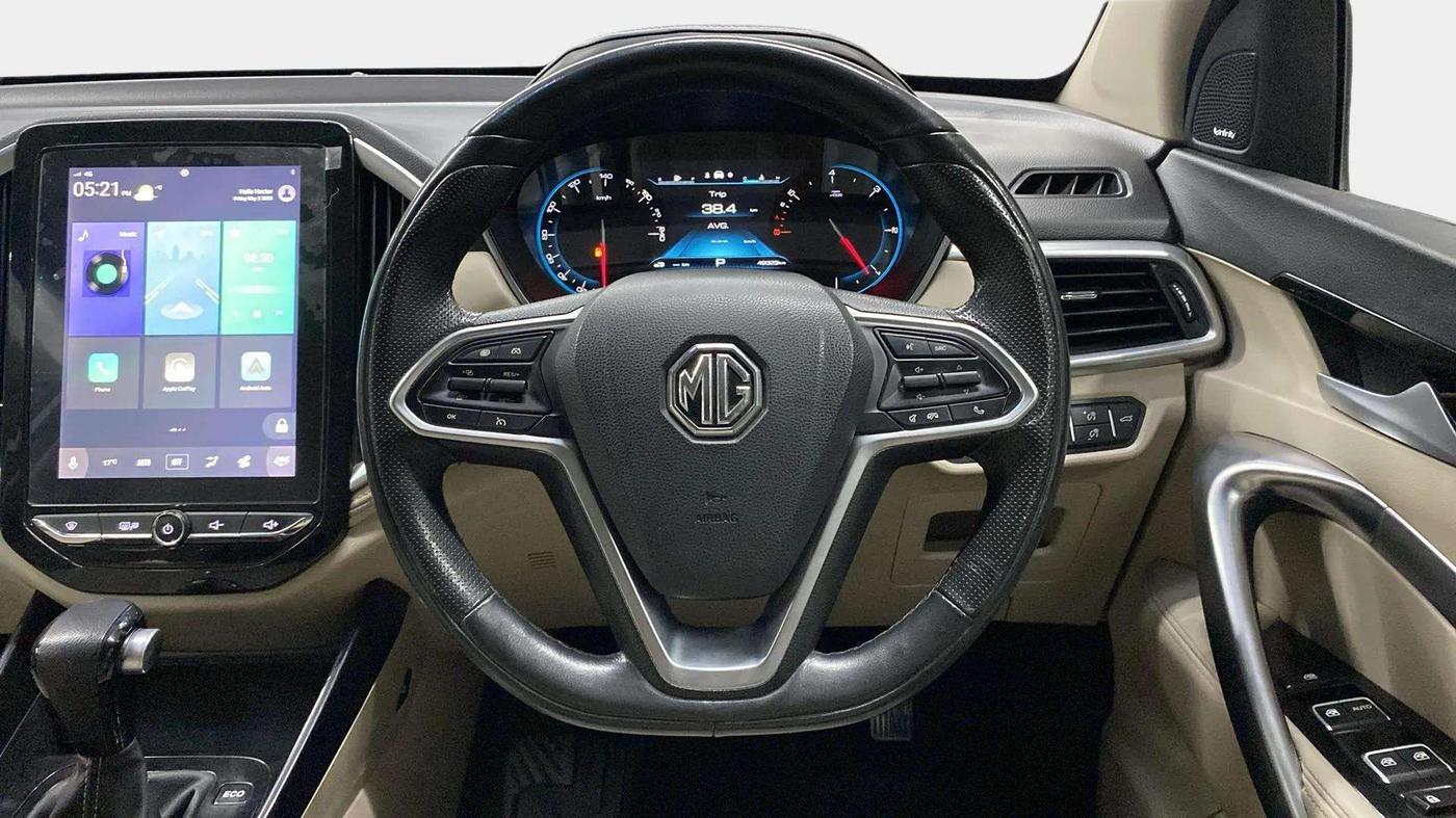 2021 MG HECTOR SHARP 1.5 PETROL CVT, Petrol, Automatic, 49,364 km, Steering Wheel Close Up