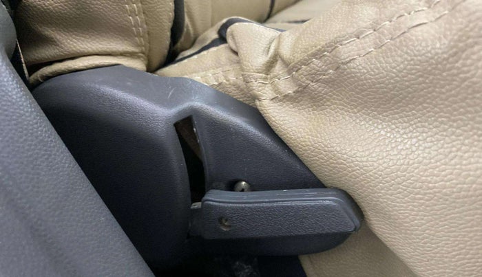 2014 Maruti Alto 800 LXI, Petrol, Manual, 73,029 km, Driver Side Adjustment Panel