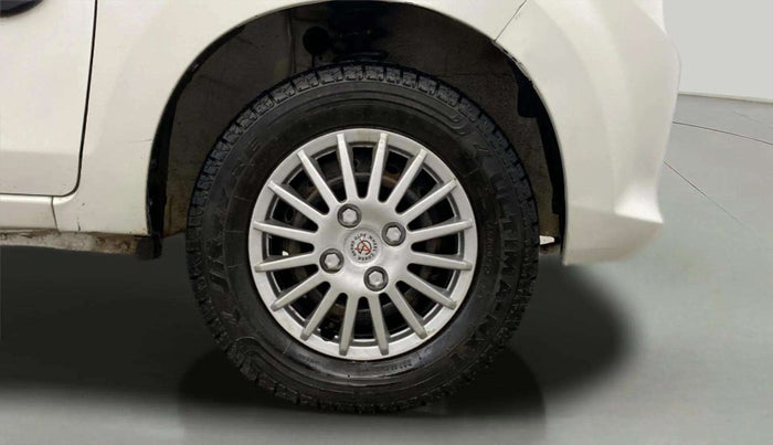 2014 Maruti Alto 800 LXI, Petrol, Manual, 73,029 km, Right Front Wheel
