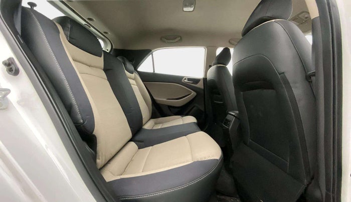 2015 Hyundai Elite i20 SPORTZ 1.2, Petrol, Manual, 53,892 km, Right Side Rear Door Cabin