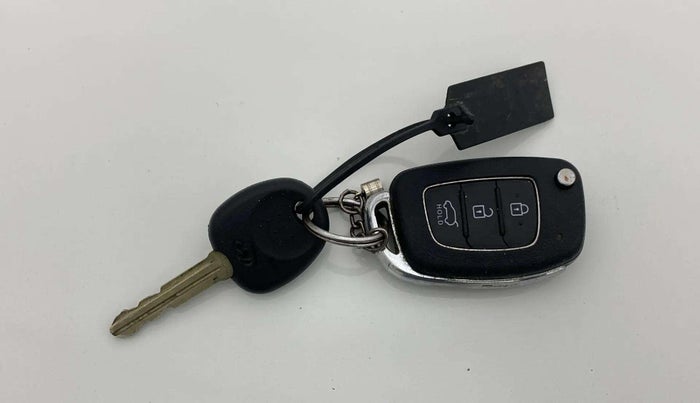 2015 Hyundai Elite i20 SPORTZ 1.2, Petrol, Manual, 53,892 km, Key Close Up