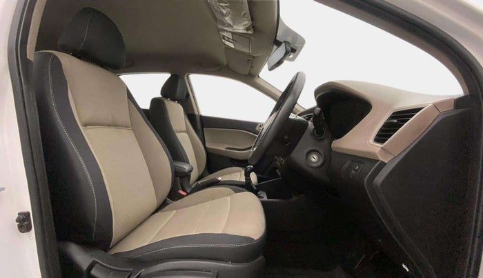 2015 Hyundai Elite i20 SPORTZ 1.2, Petrol, Manual, 53,892 km, Right Side Front Door Cabin