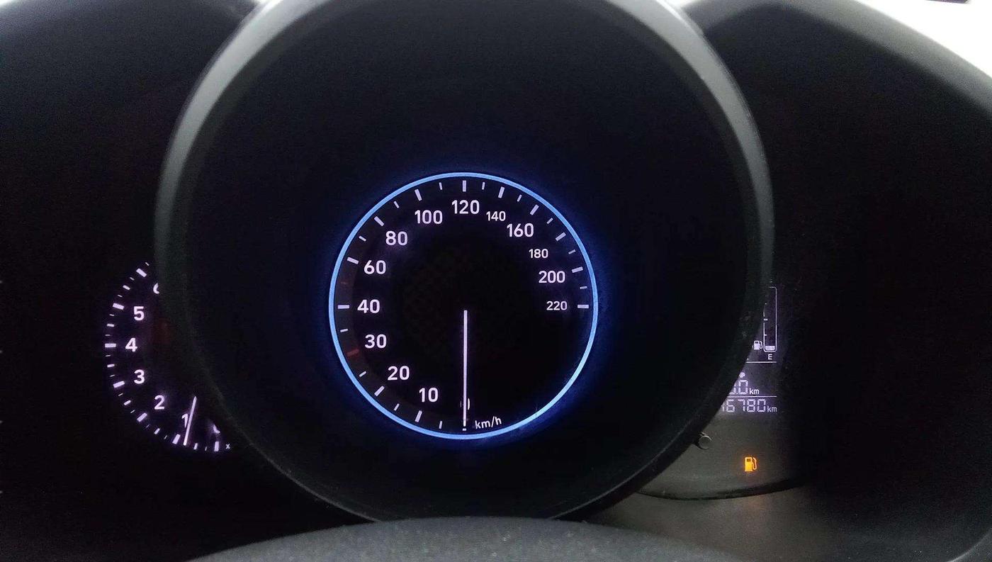 2021 Hyundai VENUE S+ 1.2, Petrol, Manual, 46,780 km, Odometer Image