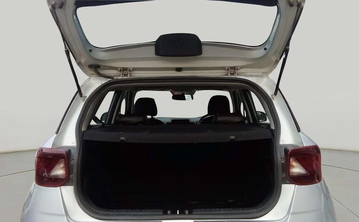 2021 Hyundai VENUE S+ 1.2, Petrol, Manual, 46,780 km, Boot Door Open