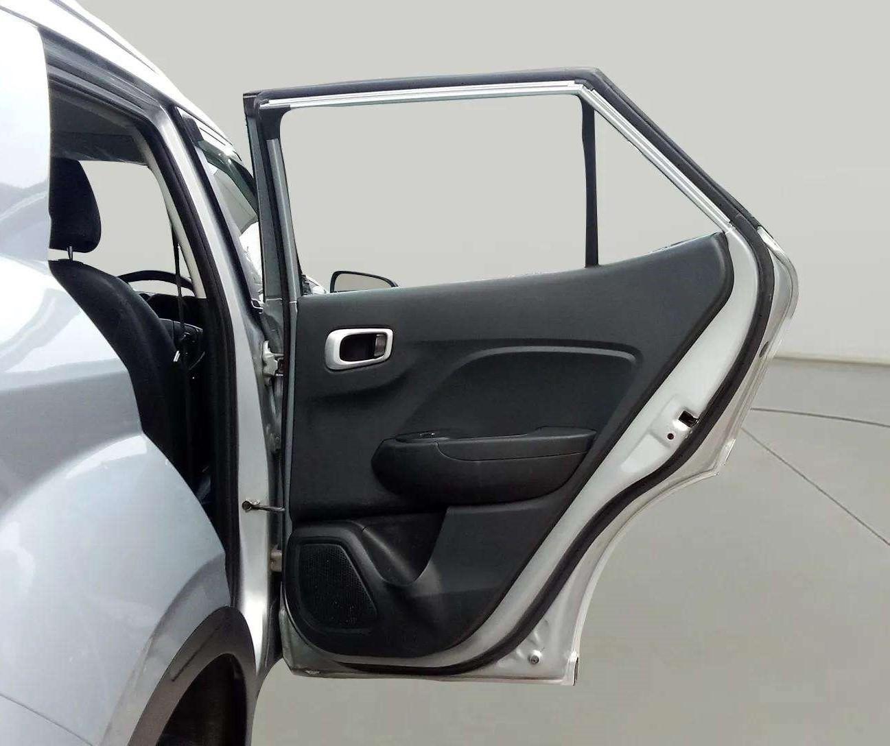2021 Hyundai VENUE S+ 1.2, Petrol, Manual, 46,780 km, RHS Rear Door