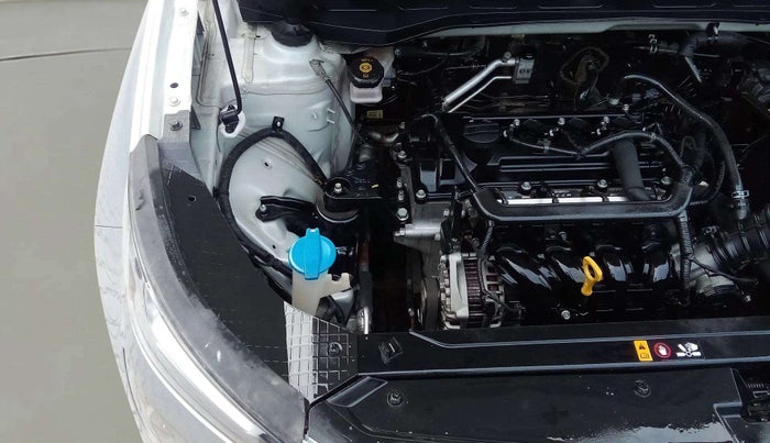 2021 Hyundai VENUE S+ 1.2, Petrol, Manual, 46,780 km, Engine View - Right