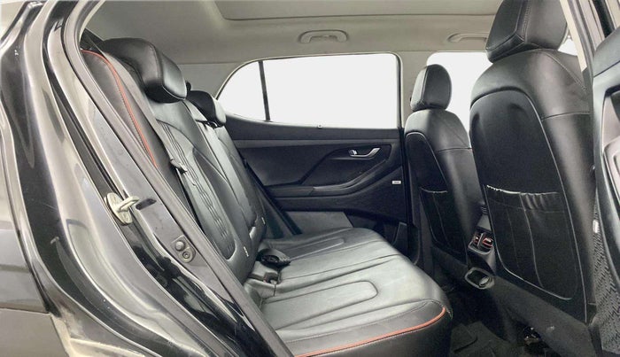 2020 Hyundai Creta SX (O) 1.4 TURBO DCT, Petrol, Automatic, 57,115 km, Right Side Rear Door Cabin