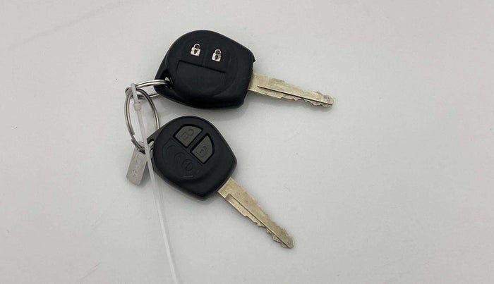 2023 Maruti Dzire VXI CNG, CNG, Manual, 54,376 km, Key Close Up