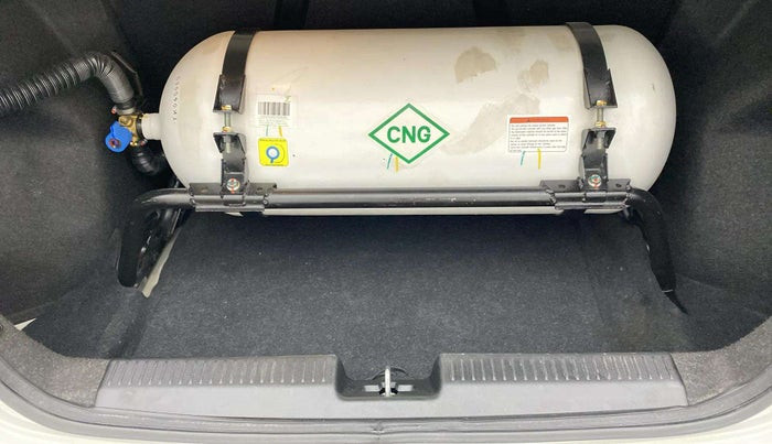 2023 Maruti Dzire VXI CNG, CNG, Manual, 54,376 km, Boot Inside