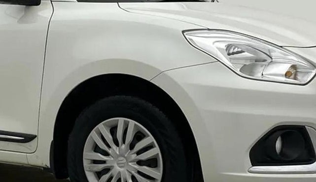 2023 Maruti Dzire VXI CNG, CNG, Manual, 54,376 km, Right fender - Paint has minor damage