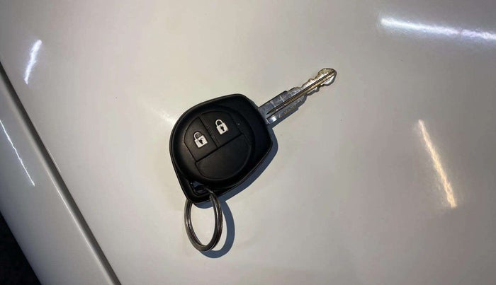 2020 Maruti S PRESSO VXI PLUS AMT, Petrol, Automatic, 39,357 km, Key Close Up