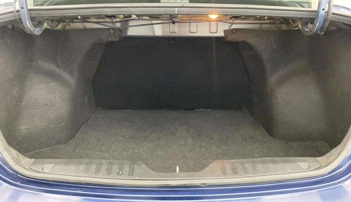 2018 Maruti Ciaz ALPHA 1.5 SHVS PETROL, Petrol, Manual, 87,561 km, Boot Inside