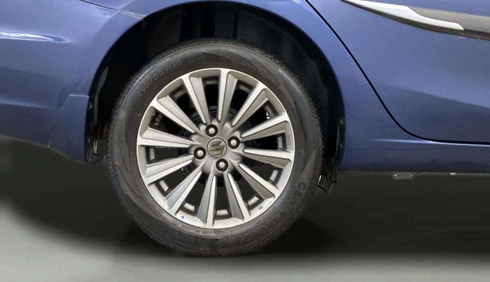 2018 Maruti Ciaz ALPHA 1.5 SHVS PETROL, Petrol, Manual, 87,561 km, Right Rear Wheel