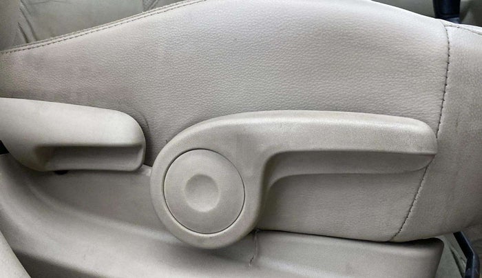 2018 Maruti Ciaz ALPHA 1.5 SHVS PETROL, Petrol, Manual, 87,561 km, Driver Side Adjustment Panel
