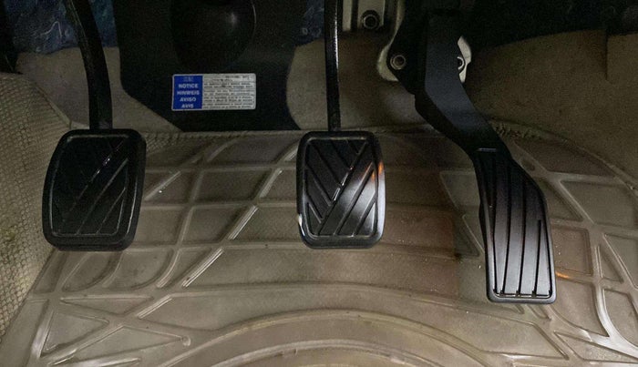 2018 Maruti Ciaz ALPHA 1.5 SHVS PETROL, Petrol, Manual, 87,561 km, Pedals