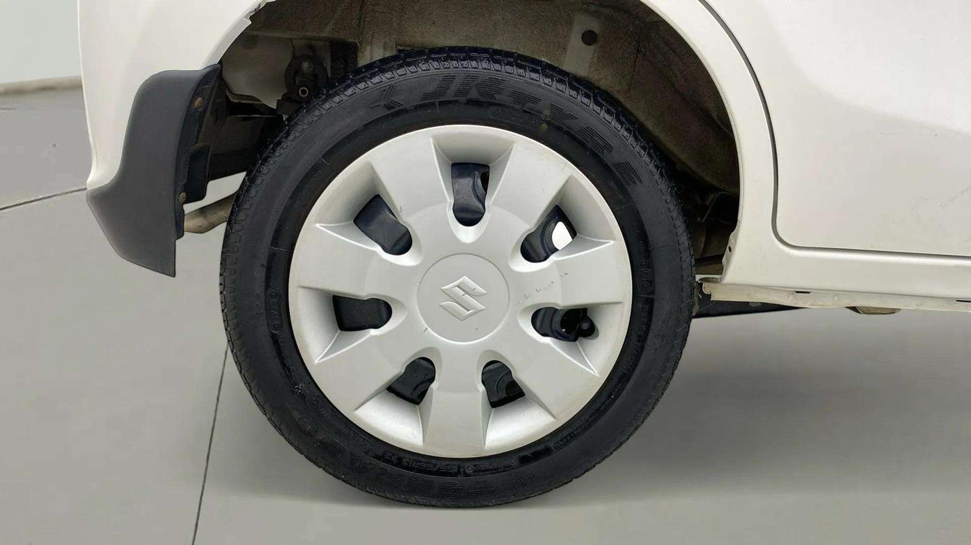 2019 Maruti Alto K10 VXI, Petrol, Manual, 33,487 km, Right Rear Wheel