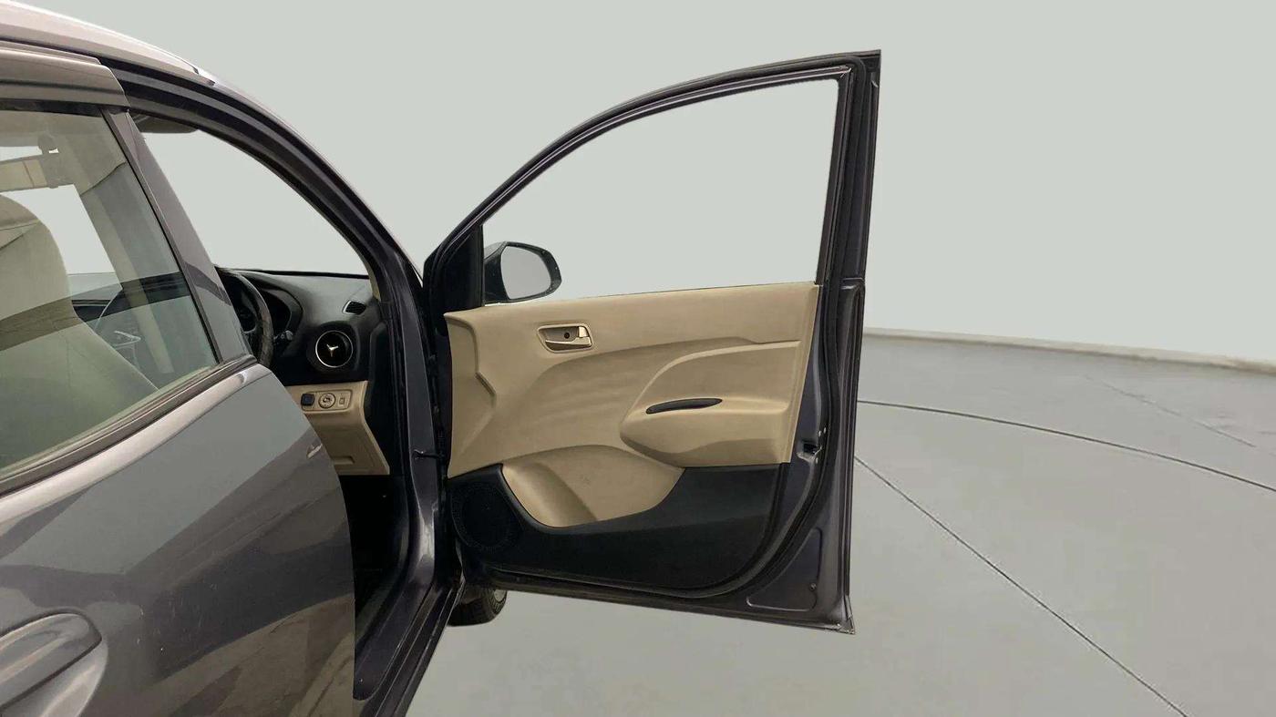 2019 Hyundai NEW SANTRO SPORTZ CNG, CNG, Manual, 64,816 km, RHS Front Door