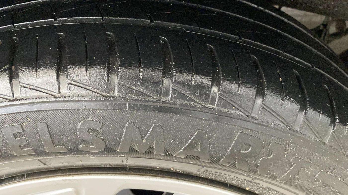 2019 Hyundai NEW SANTRO SPORTZ CNG, CNG, Manual, 64,816 km, Left Front Tyre Tread